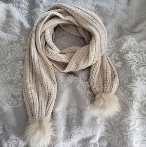 New york & company scarf